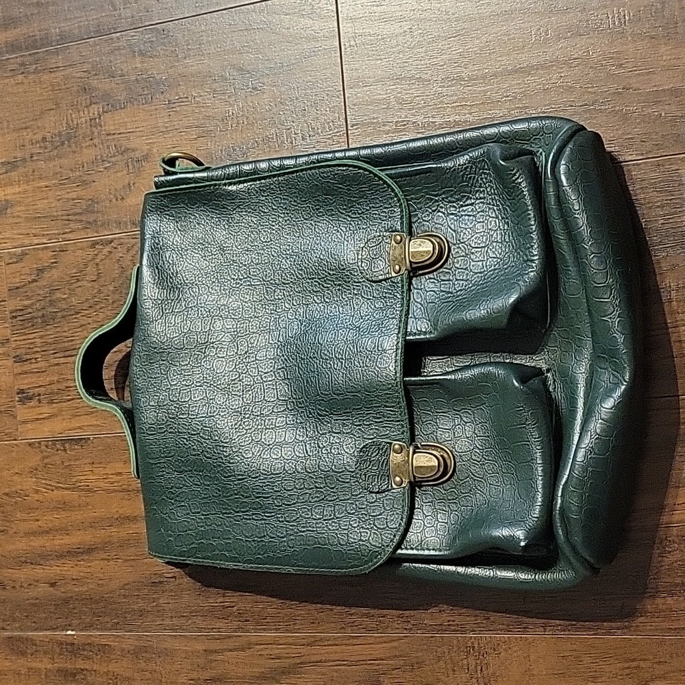 KANISHKA Green Leather Backpack